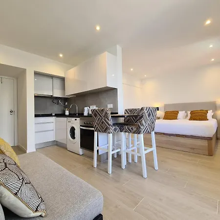 Step To The Sea 4, By Pausa Apartment