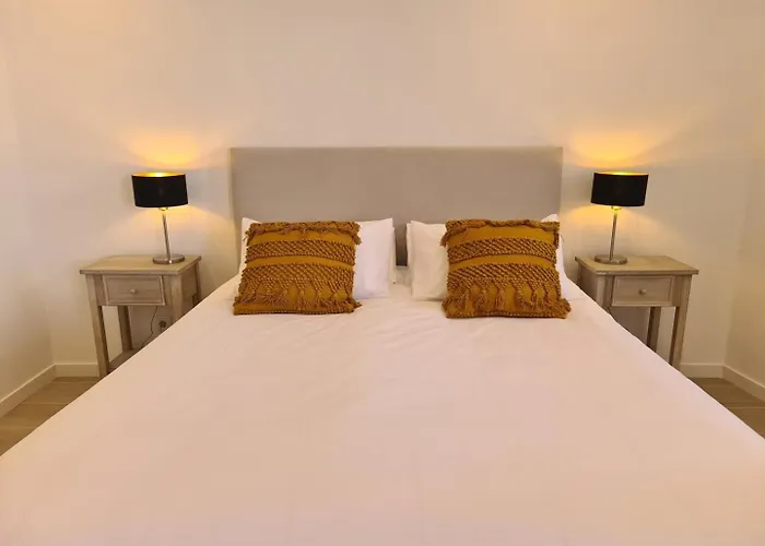 Step To The Sea 4, By Pausa *