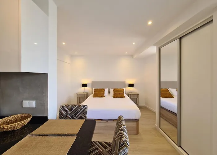 公寓 Step To The Sea 4 *