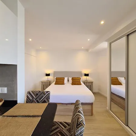 Apartman Step To The Sea 4 *